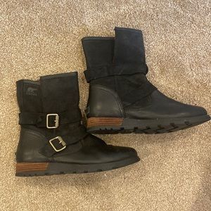 Black women’s sorel boot size 7
